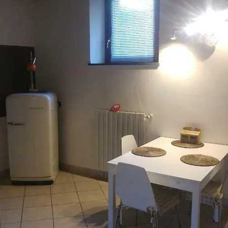 Borghello 2level Airport Apartment *