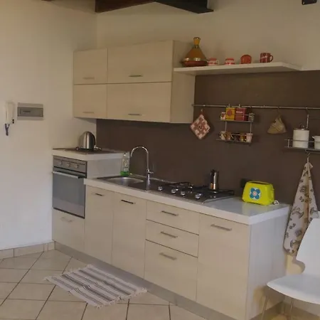 Borghello 2level Airport Apartment *